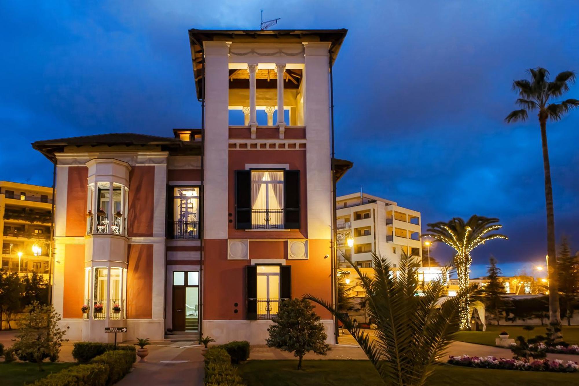 Villa Pallotta Luxury B&B Cerignola Exteriör bild